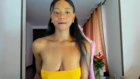 sweet_brunette88 online show from 03-09-26, 08:02
