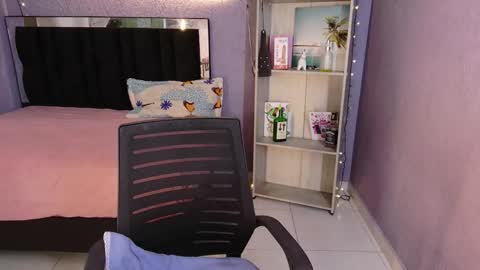 Candy online show from 10-22-25, 02:39