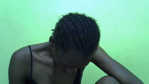 sweet_candie01 online show from 12-16-25, 03:06