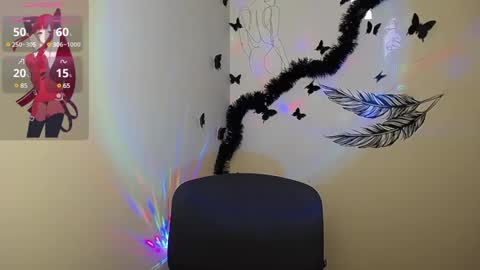 Snapshot of sweet_cherryg chatting on 01-05-25, 09:59 Ivy online show from 01-05-25, 09:59