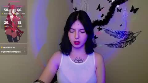 Snapshot of sweet_cherryg chatting on 02-06-25, 01:43 Ivy online show from 02-06-25, 01:43