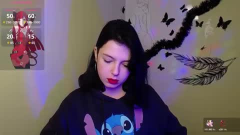 Snapshot of sweet_cherryg chatting on 02-14-25, 10:49 Ivy online show from 02-14-25, 10:49