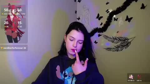 Snapshot of sweet_cherryg chatting on 02-14-25, 05:36 Ivy online show from 02-14-25, 05:36