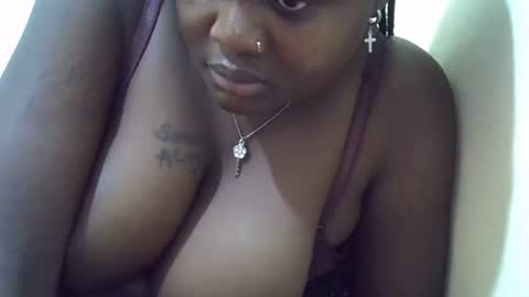 Queen cindy online show from 11-08-25, 06:02