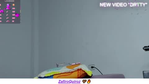 Snapshot of sweet_dty chatting on 02-28-25, 02:53 ZAFIRO QUIROZ online show from 02-28-25, 02:53