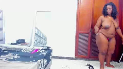 Sara online show from 01-23-25, 04:04