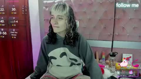 Snapshot of sweet_emmili chatting on 12-03-25, 12:03 emmili online show from 12-03-25, 12:03