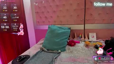  emmili  online show from 02-11-26, 11:59