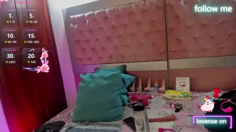  emmili  online show from 02-13-26, 12:01