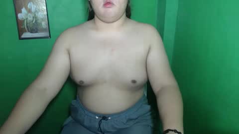 sweet_frex123 online show from 09-12-25, 12:33