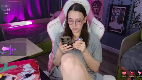 Alice online show from 11-25-25, 03:17