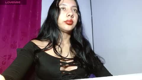 Snapshot of sweet_isaa chatting on 12-29-24, 03:54 Hello welcome to my room - follow me please online show from 12-29-24, 03:54