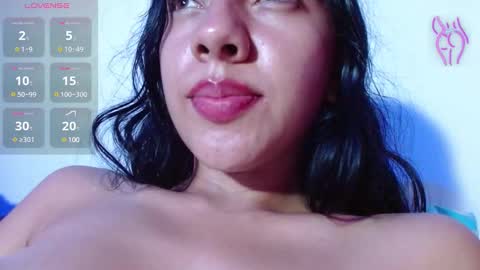 Snapshot of sweet_isaa chatting on 02-11-25, 06:30 Hello welcome to my room - follow me please online show from 02-11-25, 06:30