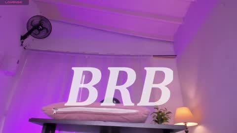 Snapshot of sweet_kahia chatting on 12-27-24, 02:22 Diana online show from 12-27-24, 02:22