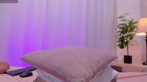 Snapshot of sweet_kahia chatting on 01-19-25, 05:15 Diana online show from 01-19-25, 05:15