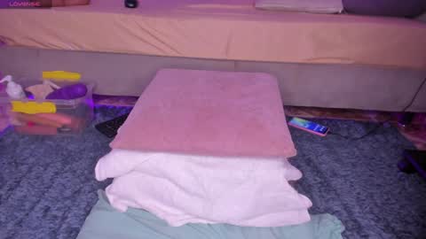 Snapshot of sweet_kahia chatting on 01-24-25, 06:46 Diana online show from 01-24-25, 06:46