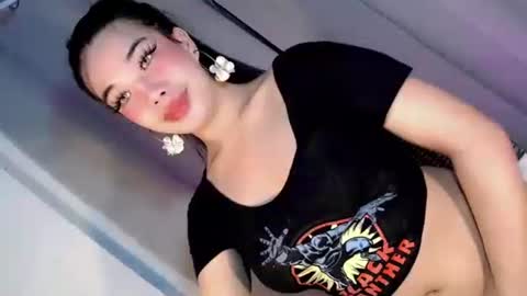 Snapshot of sweet_katrina69 chatting on 10-19-25, 11:44 sweet_katrina69 online show from 10-19-25, 11:44