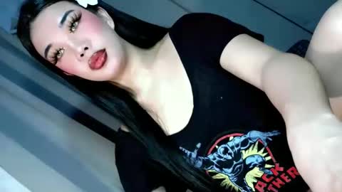 Snapshot of sweet_katrina69 chatting on 12-18-25, 10:32 sweet_katrina69 online show from 12-18-25, 10:32