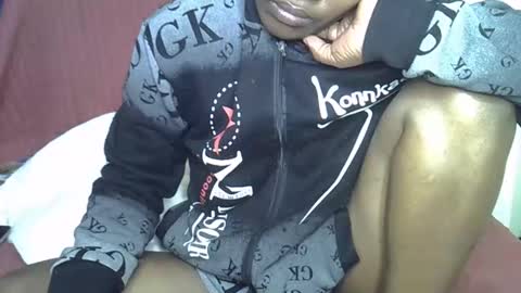 Snapshot of sweet_lessly chatting on 01-14-26, 02:23 sweet_lessly online show from 01-14-26, 02:23