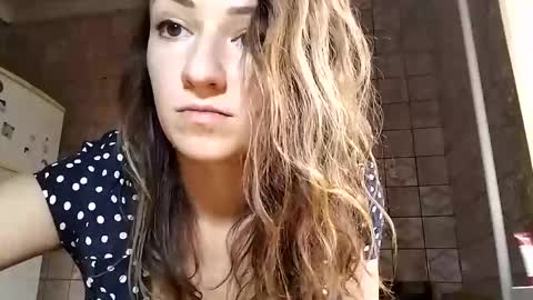 Anna online show from 02-09-25, 08:22