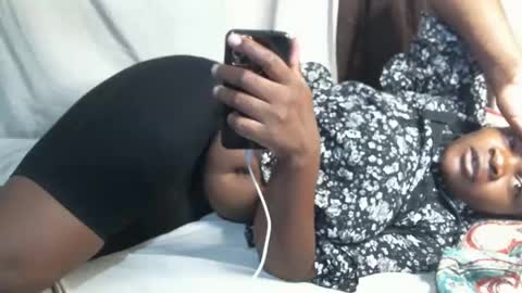 sweet_lilianah online show from 11-15-25, 06:59