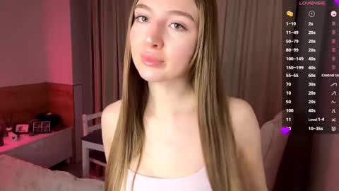 Snapshot of sweet_meaw chatting on 02-19-26, 02:51 Michelle online show from 02-19-26, 02:51