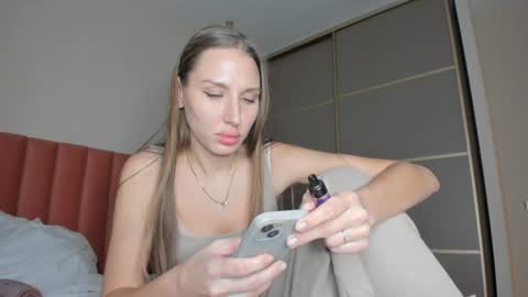 Snapshot of sweet_miss381 chatting on 12-30-24, 10:32 Sofi online show from 12-30-24, 10:32