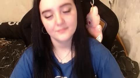 Snapshot of sweet_my_dream chatting on 09-08-25, 07:02 sweet_my_dream online show from 09-08-25, 07:02