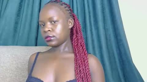 Snapshot of sweet_peachiee chatting on 03-01-26, 11:29 sweet peachy online show from 03-01-26, 11:29