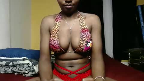 ellanah Tracie online show from 02-22-25, 10:52