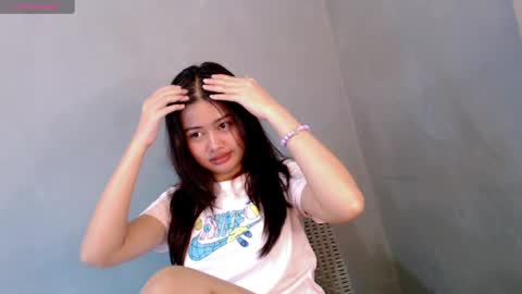 Leah online show from 12-09-24, 05:18