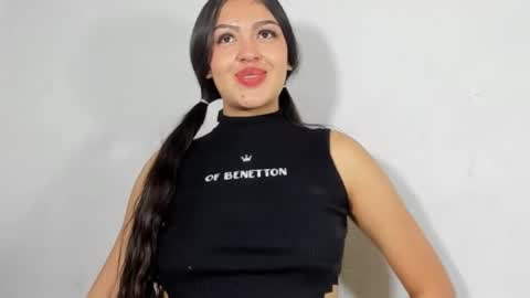 sweet_sophie_7 online show from 01-10-25, 06:49