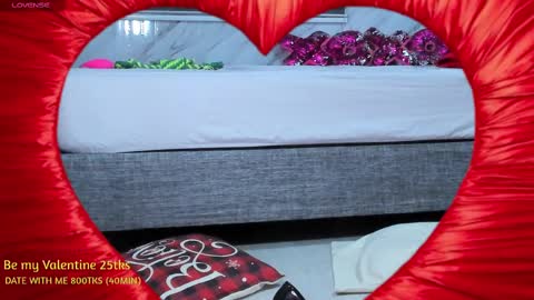 Snapshot of sweet_tits2 chatting on 02-13-25, 11:26 Isabella online show from 02-13-25, 11:26