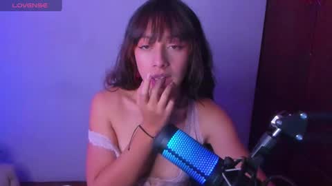 sweet_venus4 online show from 03-05-25, 05:29