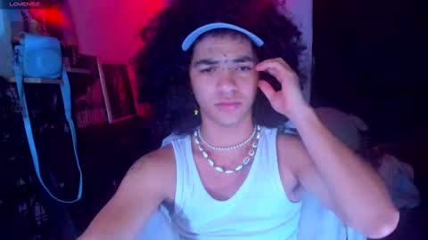 Snapshot of sweet_vond chatting on 02-28-25, 07:05 Steven independent model online show from 02-28-25, 07:05