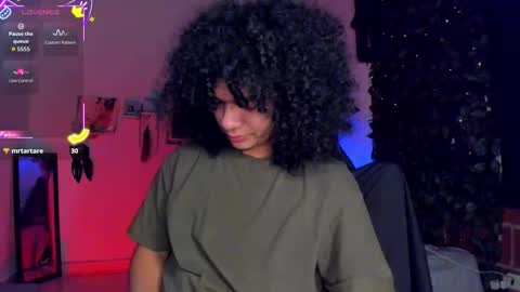 Steven independent model online show from 12-03-25, 12:51