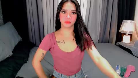 bea takashi  online show from 10-31-25, 10:05