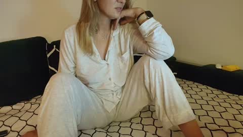 Ania online show from 01-09-25, 03:15