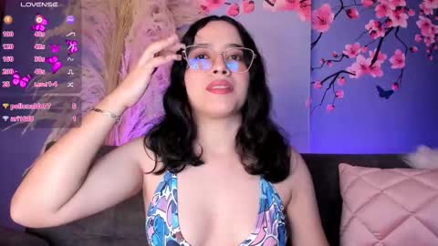 Annie online show from 09-10-25, 04:23