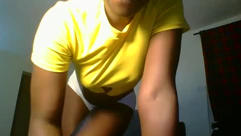 Snapshot of sweetass_02 chatting on 01-19-25, 12:17 bianca online show from 01-19-25, 12:17