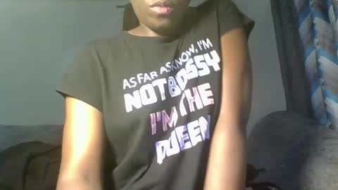 Snapshot of sweetass_02 chatting on 02-12-25, 12:48 bianca online show from 02-12-25, 12:48