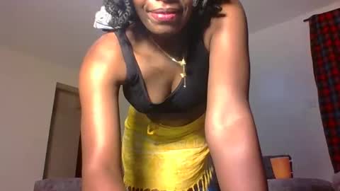 Snapshot of sweetass_02 chatting on 02-19-25, 09:25 bianca online show from 02-19-25, 09:25