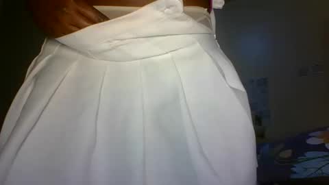 Snapshot of sweetass_02 chatting on 09-12-25, 09:48 bianca online show from 09-12-25, 09:48