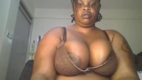 Snapshot of sweetbaby46 chatting on 11-05-25, 02:22 sweetbaby46 online show from 11-05-25, 02:22