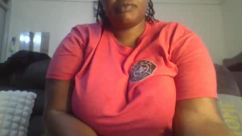 Snapshot of sweetbaby46 chatting on 12-01-25, 09:47 sweetbaby46 online show from 12-01-25, 09:47