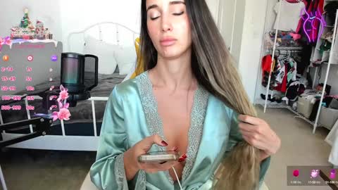 Anna online show from 01-12-25, 08:14