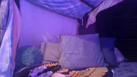 Snapshot of sweetcarimilla83 chatting on 01-13-25, 06:38 Jillian online show from 01-13-25, 06:38