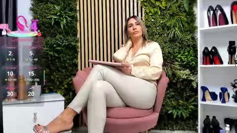 Snapshot of sweetcherry30_ chatting on 11-13-25, 06:56 Cherry online show from 11-13-25, 06:56