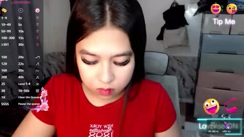 Snapshot of sweetcrizel12 chatting on 10-01-25, 02:17 SweetSpicy Chloe online show from 10-01-25, 02:17