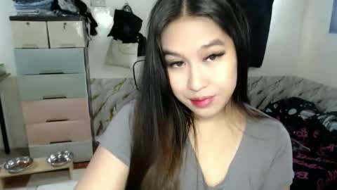 Snapshot of sweetcrizel12 chatting on 10-03-25, 12:18 SweetSpicy Chloe online show from 10-03-25, 12:18